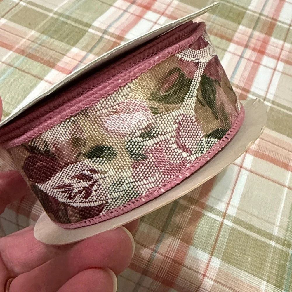 C&G Floral Ribbon Roll - Picture 4 of 7